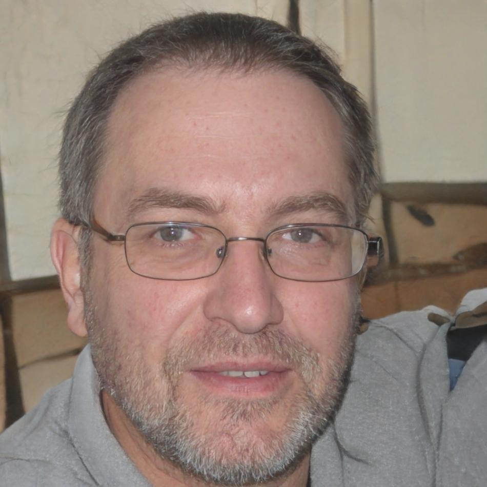 Declan Kempinski, Founder and Lead Developer at kindleflux